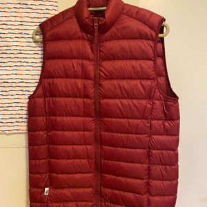 Johnnie O Men’s Puffer Vest - dark red size small